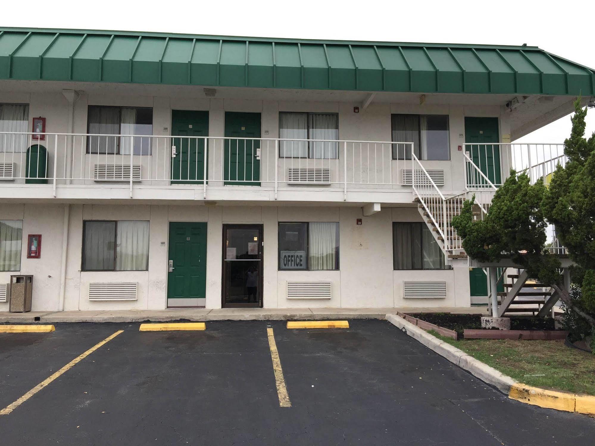 Q Lodging Extended Stay San Antonio Kültér fotó